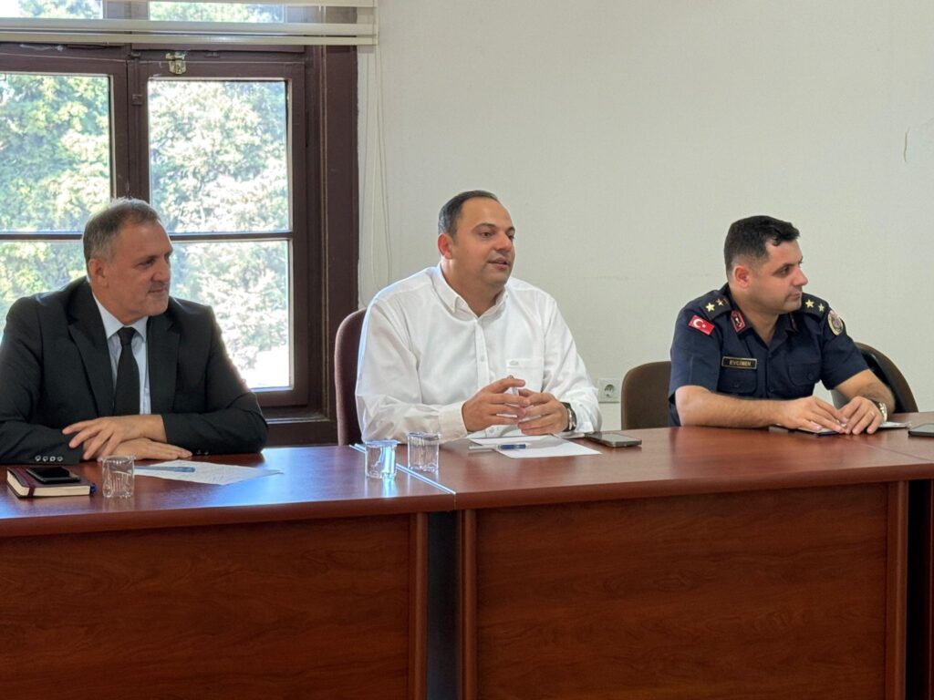 Erbaa’da Köy muhtarlarının katılımıyla istişare toplantısı gerçekleştirildi.